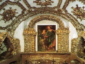 Capuchins Crypt: Sacred Music in the Heart of Rome with Dinner