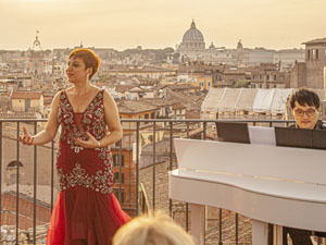 Rooftop Bar Opera Show: The Great Beauty in Rome