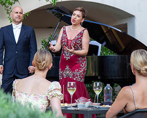 Open air Opera and aperitif at Trastevere